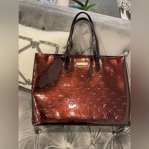 Luis Vuitton Wilshire Handbag Monogram Vernis MM Red